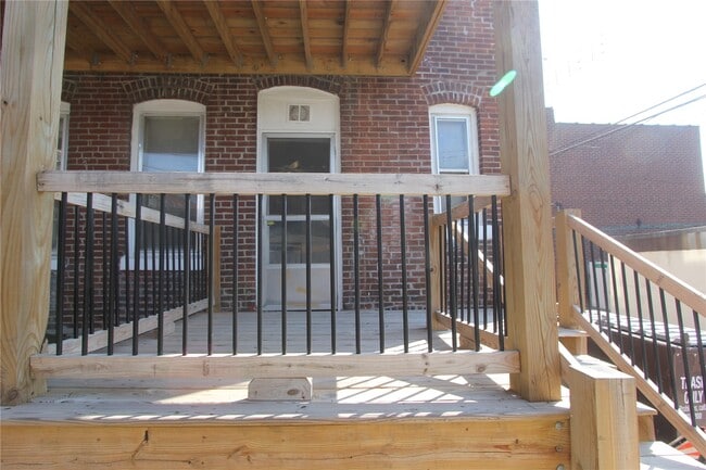 Building Photo - 3111a Arkansas Ave