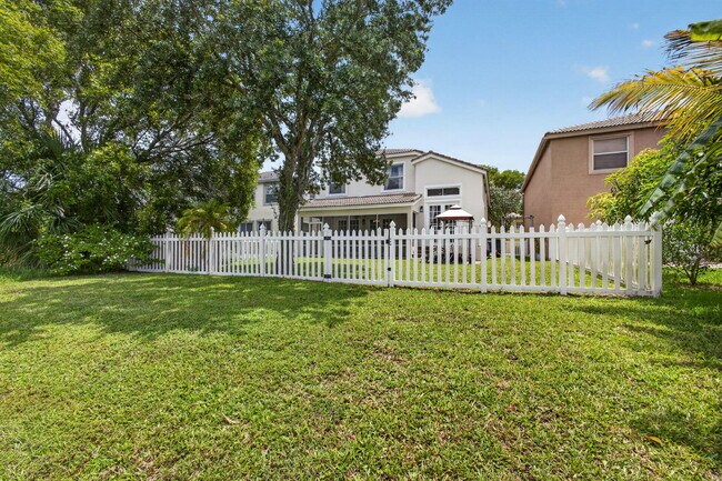 Building Photo - 1204 Oakwater Dr