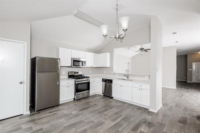 Building Photo - 7417 Snow Ridge Dr