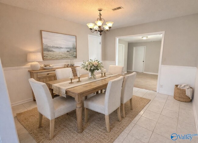 Building Photo - 14011 Mariellen Rd SW