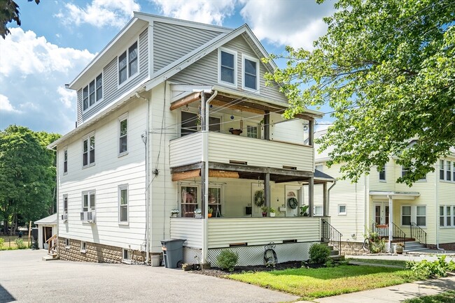Building Photo - 103 White St