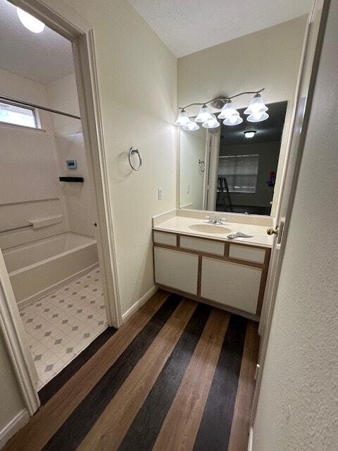 Building Photo - 16131 Canaridge Dr