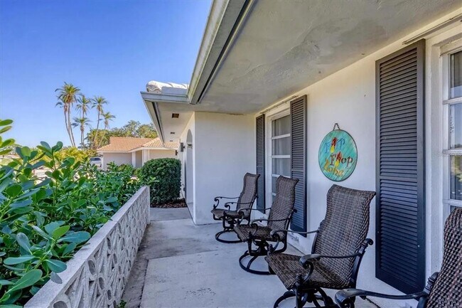 Building Photo - 2410 Cass St