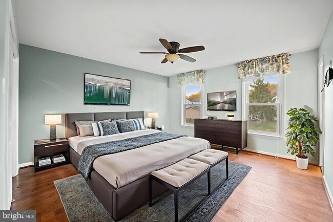 Building Photo - 14551 Lock Dr