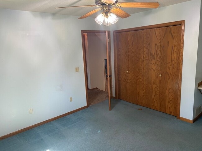 Building Photo - 13184 Isanti St NE