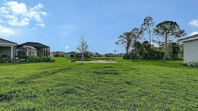 Building Photo - 10896 Pinot Dr