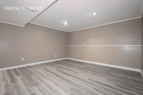 Building Photo - 15211 Navaho-
