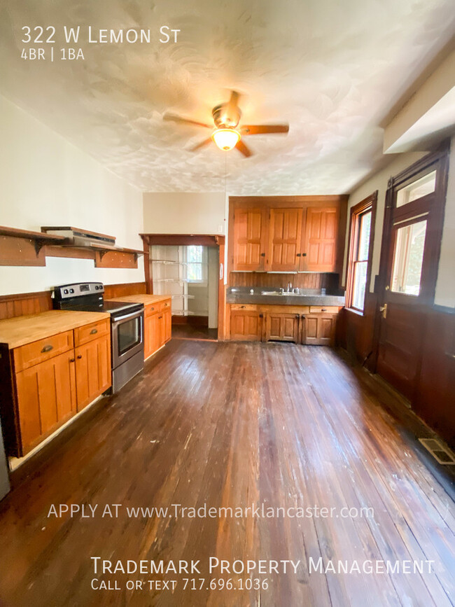 Building Photo - Spacious West End Town Home