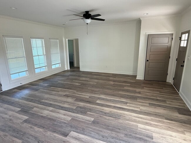Building Photo - 118 Fawn Ct