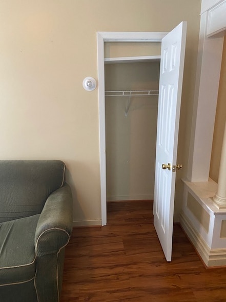 Building Photo - 432 S Franklin St