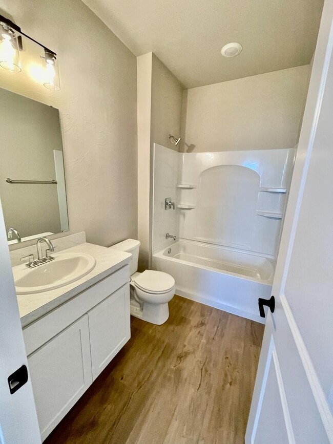 Building Photo - 6129 Elysian Rd