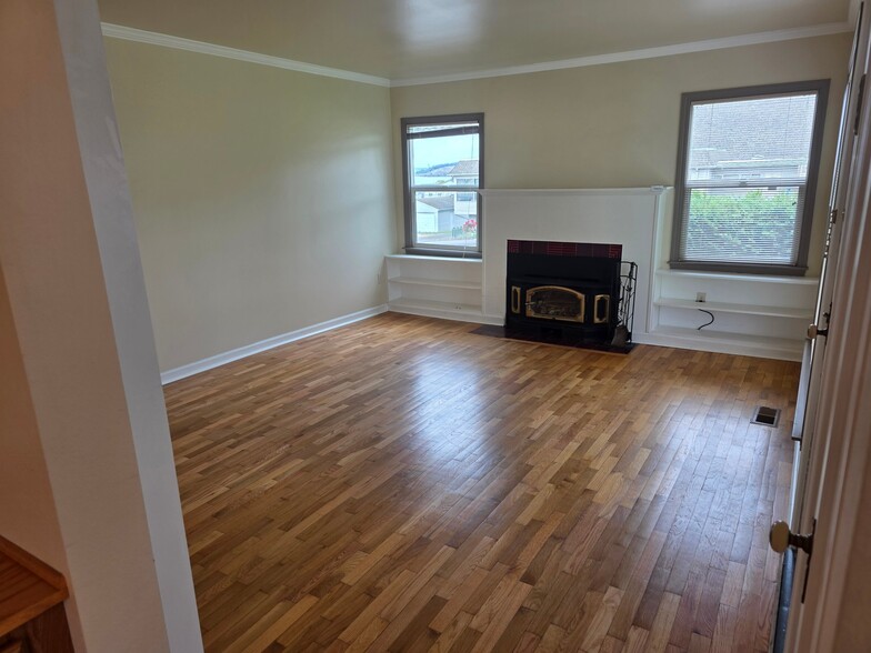 Building Photo - 1511 Rainier St