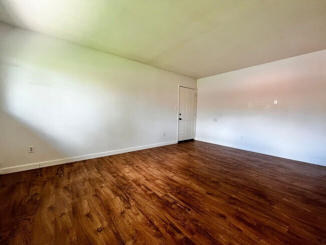 Building Photo - Laporte1850 (KC-LN-KB)