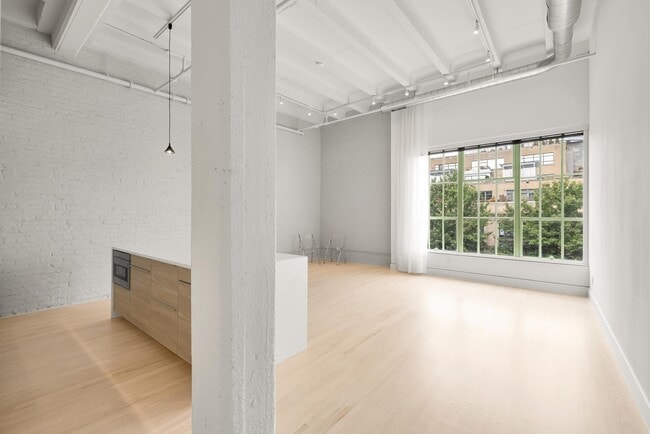 Building Photo - 1515 14th St NW