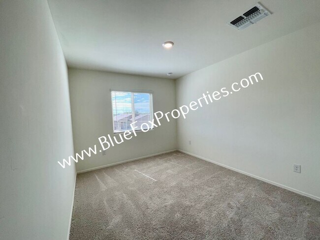Building Photo - 12854 N Peony Dr