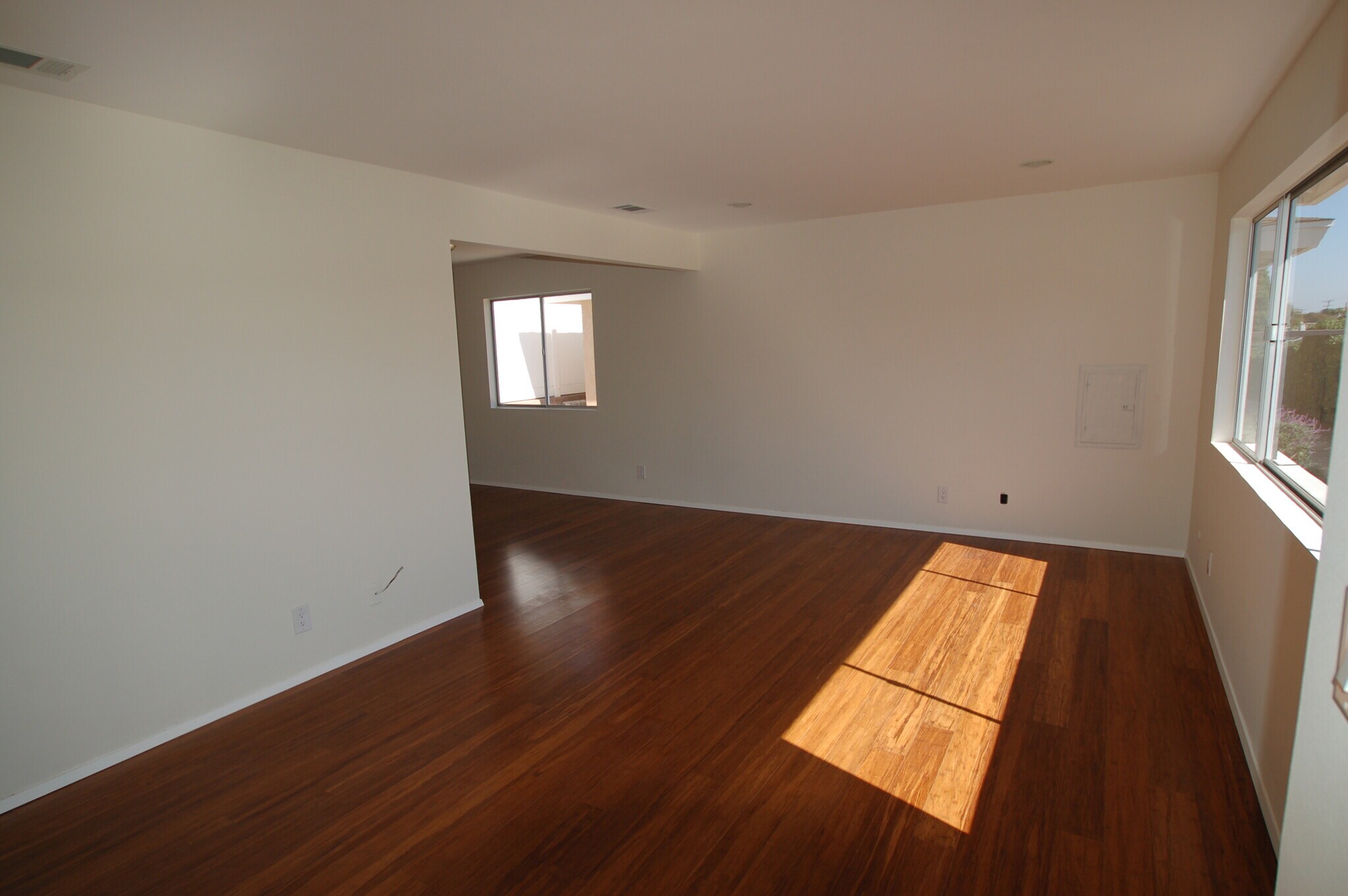 Building Photo - 525 Penn St