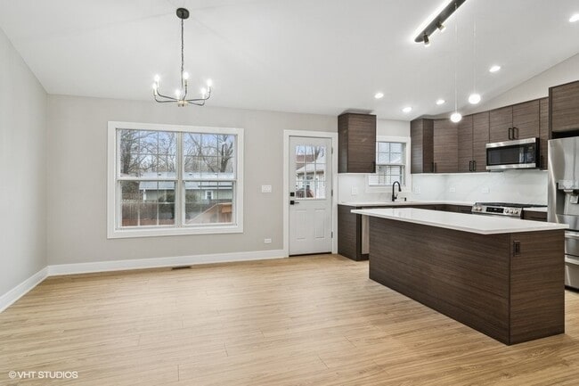 Building Photo - 23726 N Overhill Dr