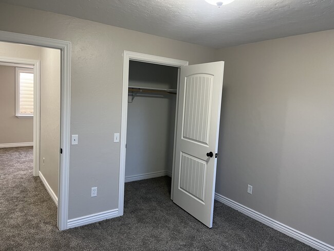 Building Photo - 3700 Merlin Dr