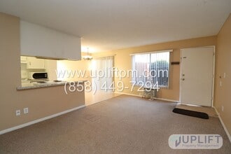Building Photo - 1-BEDROOM, 1-BATHROOM APARTMENT W/ PARKING...