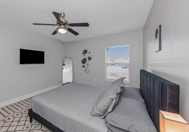 Building Photo - 4355 FL-60