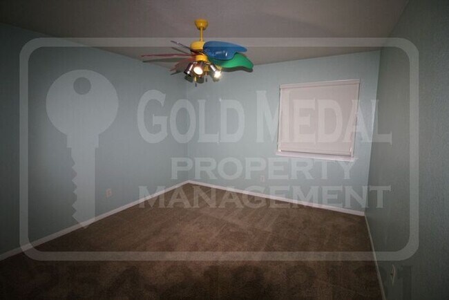 Building Photo - 2908 Tucson Dr