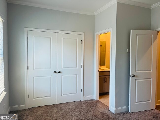 Building Photo - 2638 Creekside Dr NW