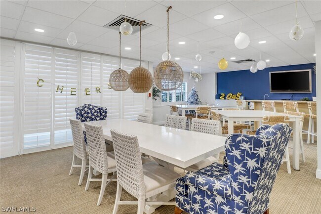 Building Photo - 220 Seaview Ct