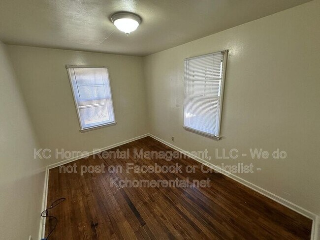 Building Photo - 2115 N 40 St