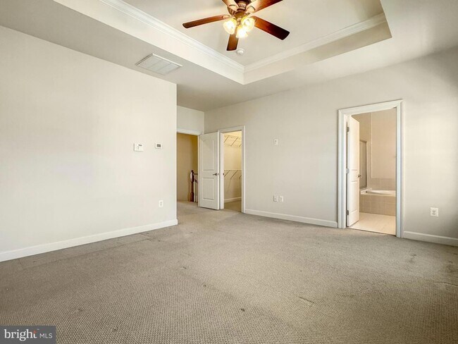 Building Photo - 42365 Pine Forest Dr