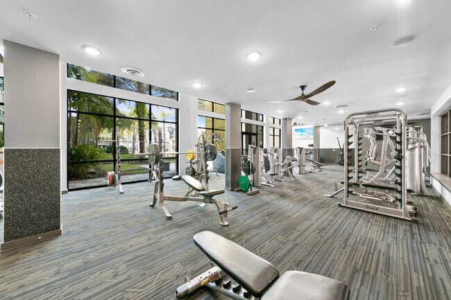 Building Photo - 8302 Baymeadows Rd E