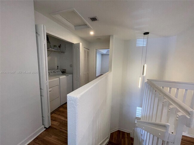 Building Photo - 3510 SW 170th Ave