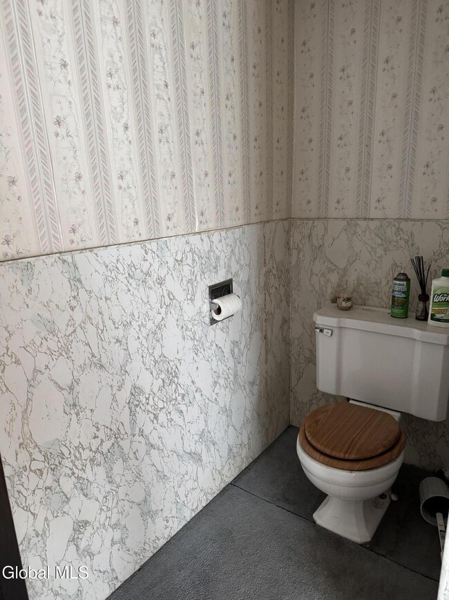 Building Photo - 2970 Salisbury Pl