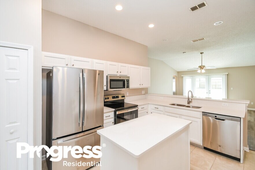 Building Photo - 8434 Watermill Blvd