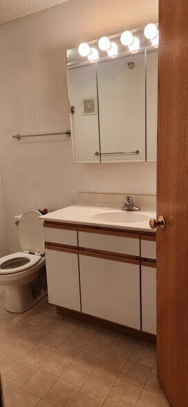 Building Photo - 2665 Triple Crown Ln