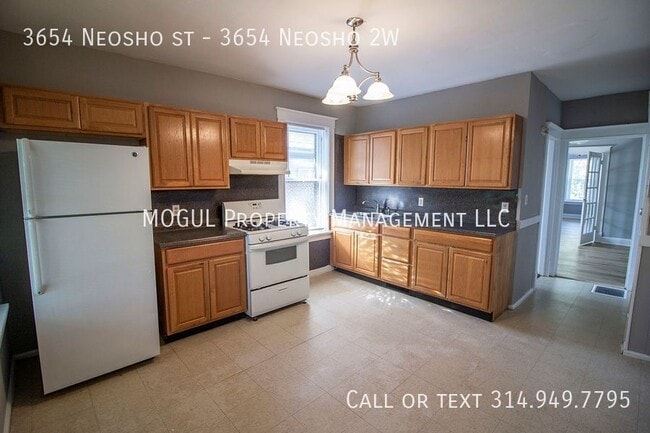 Building Photo - 3654 Neosho St