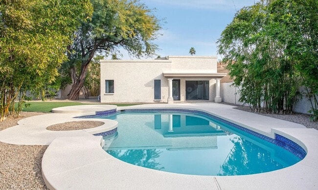 Building Photo - 9448 N 105th St