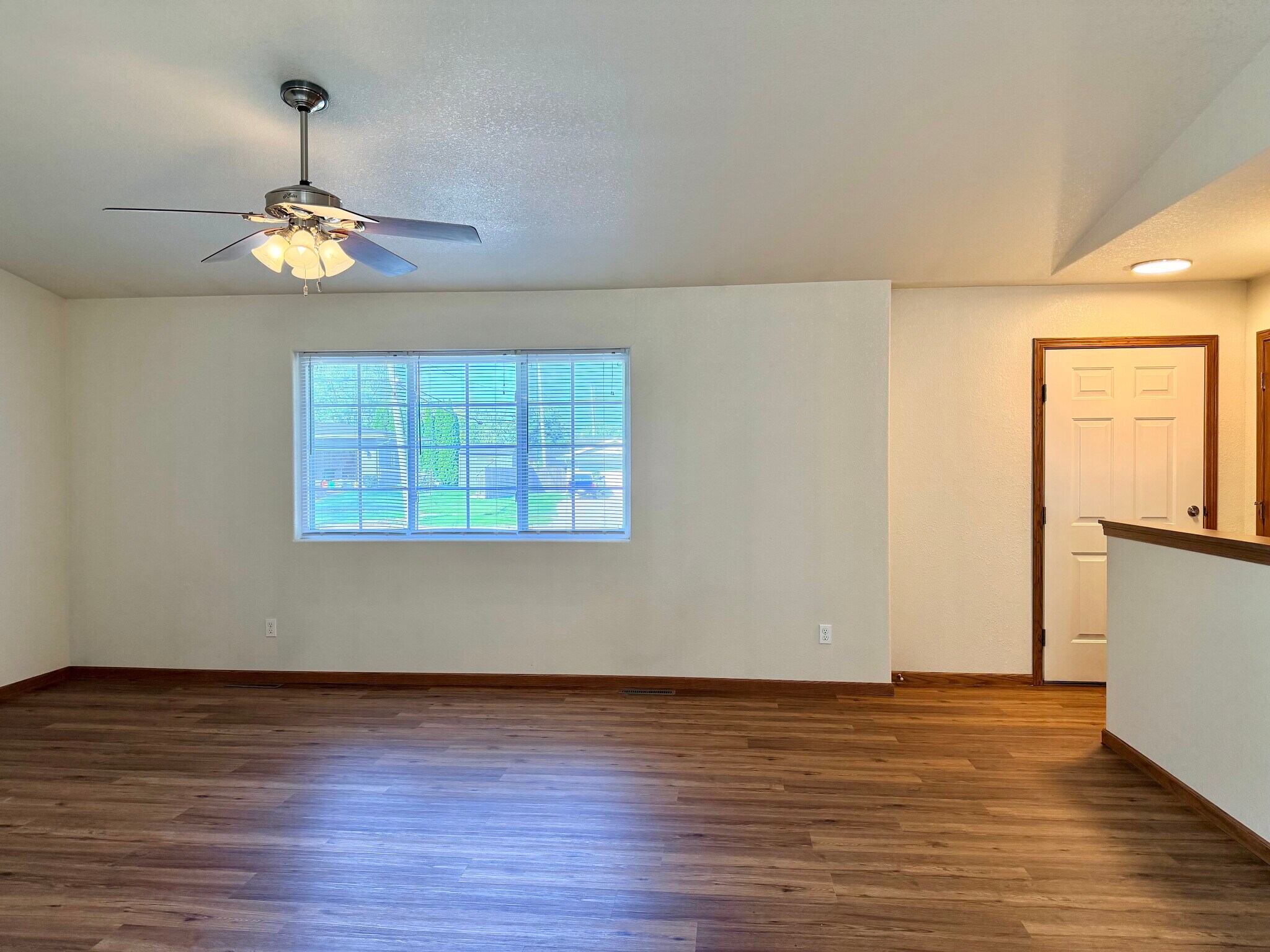 Building Photo - 275 S 21st Street Ct