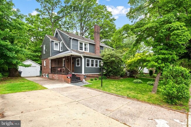 Building Photo - 316 Estaugh Ave