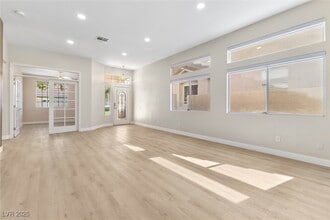 Building Photo - 1725 Pacific Breeze Dr