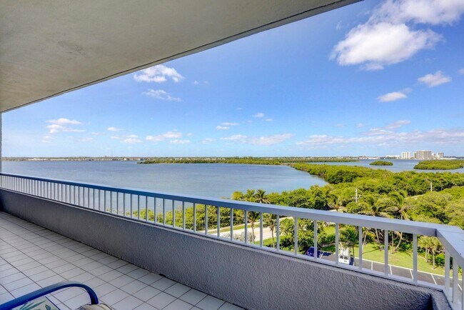 Building Photo - 5550 N Ocean Dr