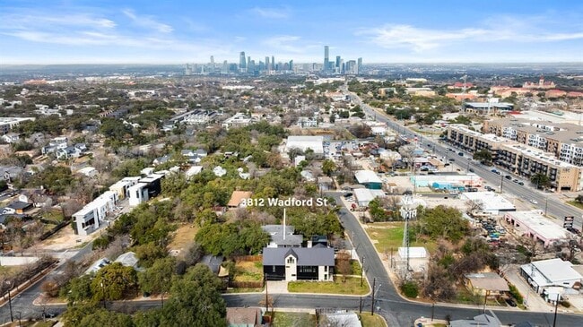 Building Photo - 3812 Wadford St