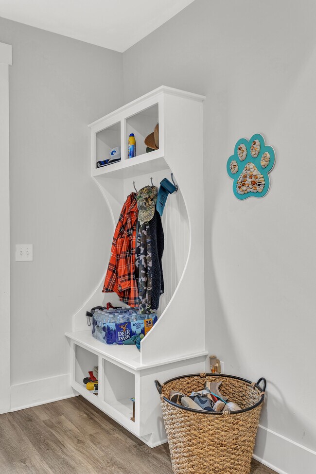 Building Photo - 3651 Watch Hill Way