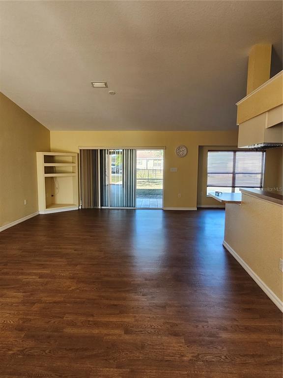 Building Photo - 391 Azui St