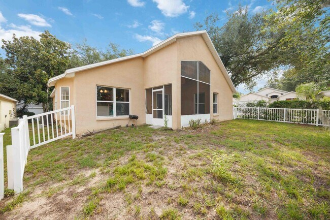Building Photo - 2364 Paulette Dr