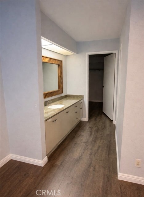 Building Photo - 4 Pineoak