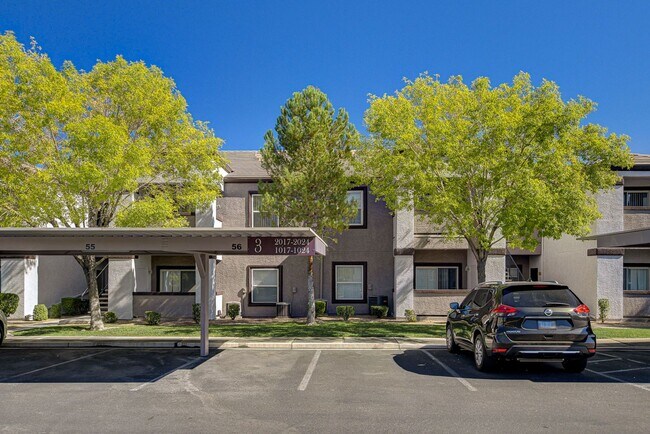 Building Photo - Charming 1 bedroom Condo with full size Ga...