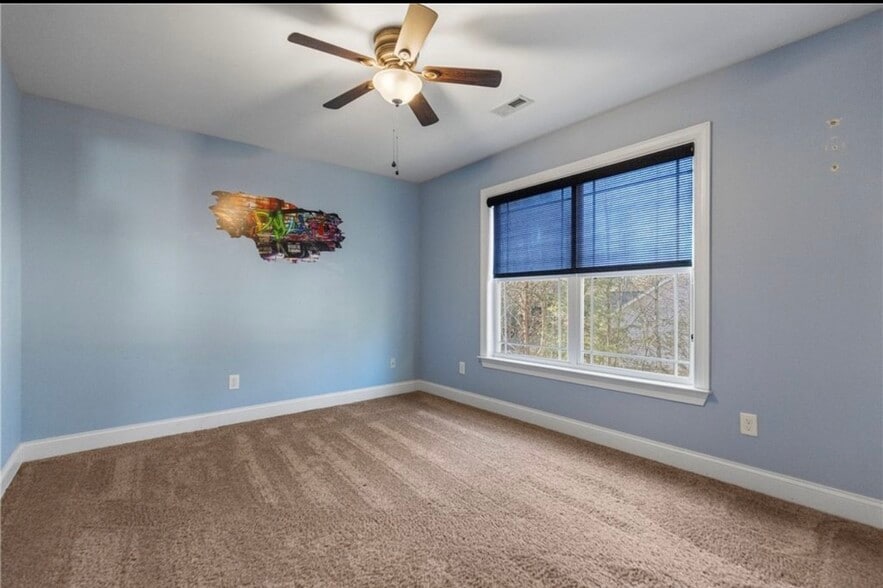 BR #3 - 411 W Sundance Dr