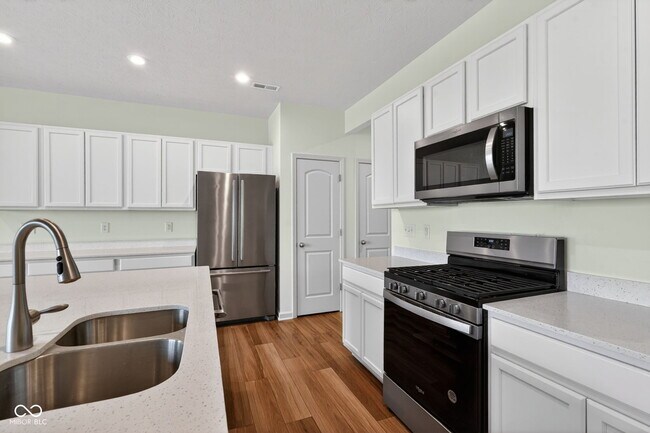 Building Photo - 14154 Tenbury Wy