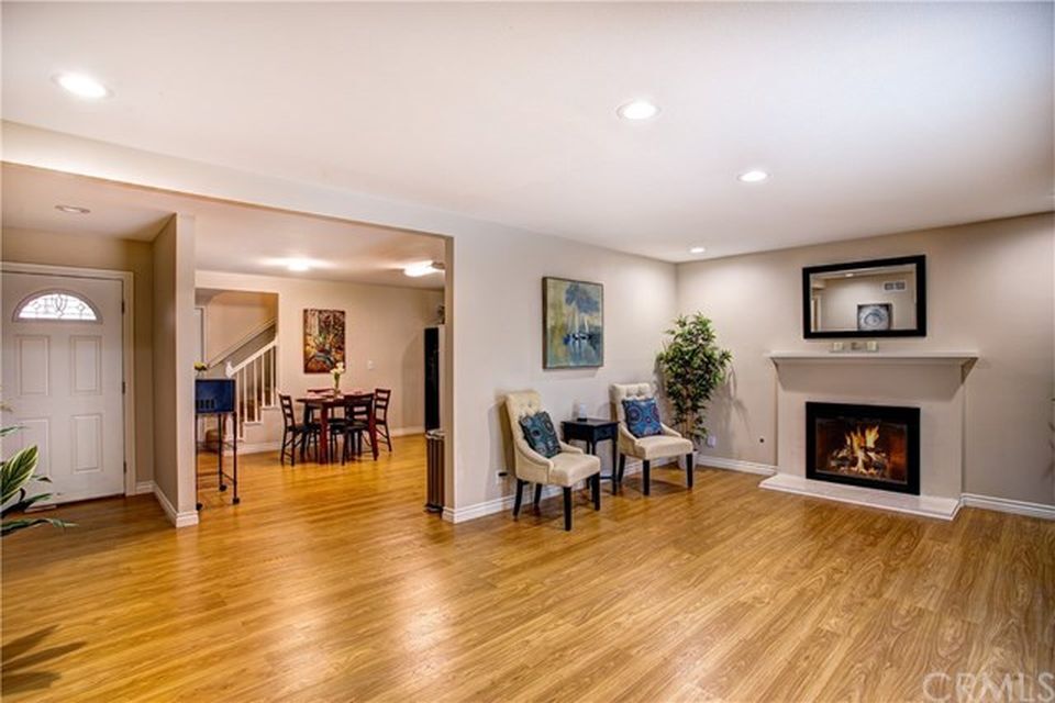 Building Photo - 8262 Lambert Dr