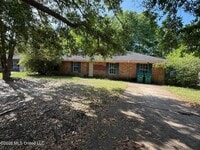 Building Photo - 1009 Michelle Dr